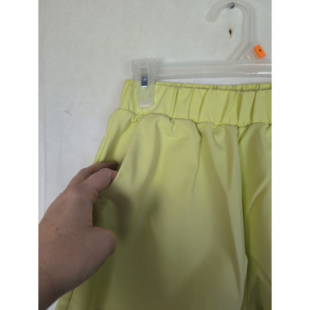 Good American Weekend Short key lime pull on shorts Size 0/XS Casual Colorful - Picture 5 of 7